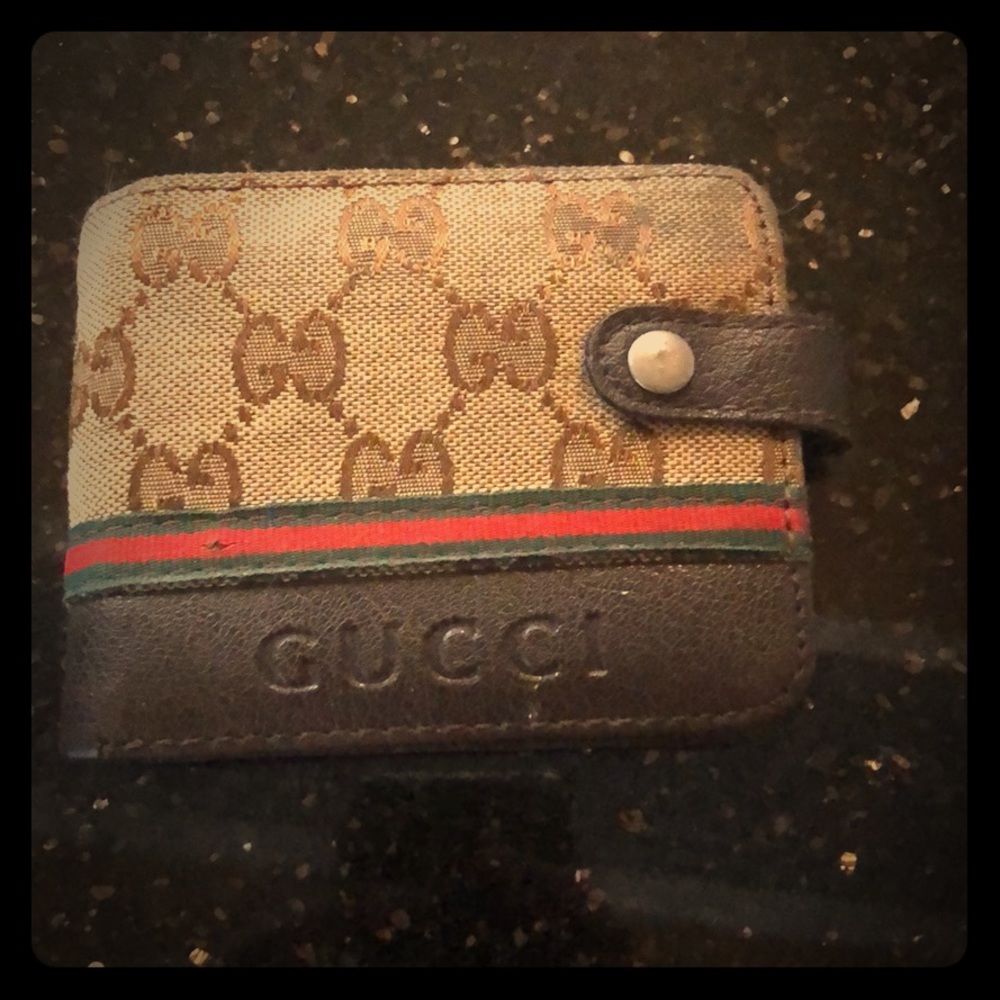 Gucci wallet